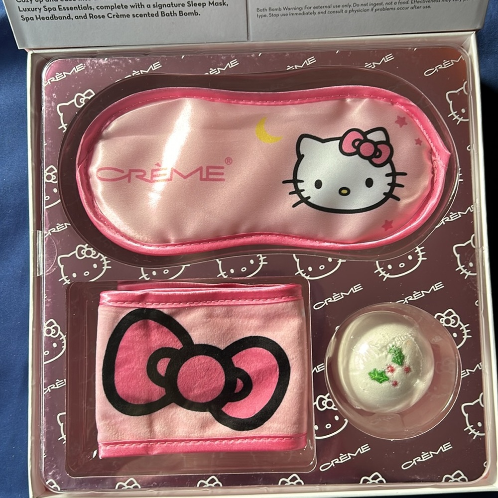 The Crème Shop x Hello Kitty Cozy Slumber! Luxury Spa Essentials NWOT